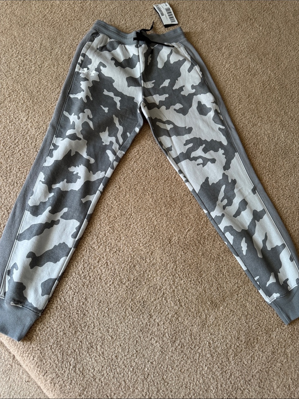 Under Armour Kids Gray & White Camo Jogger Sweatpants